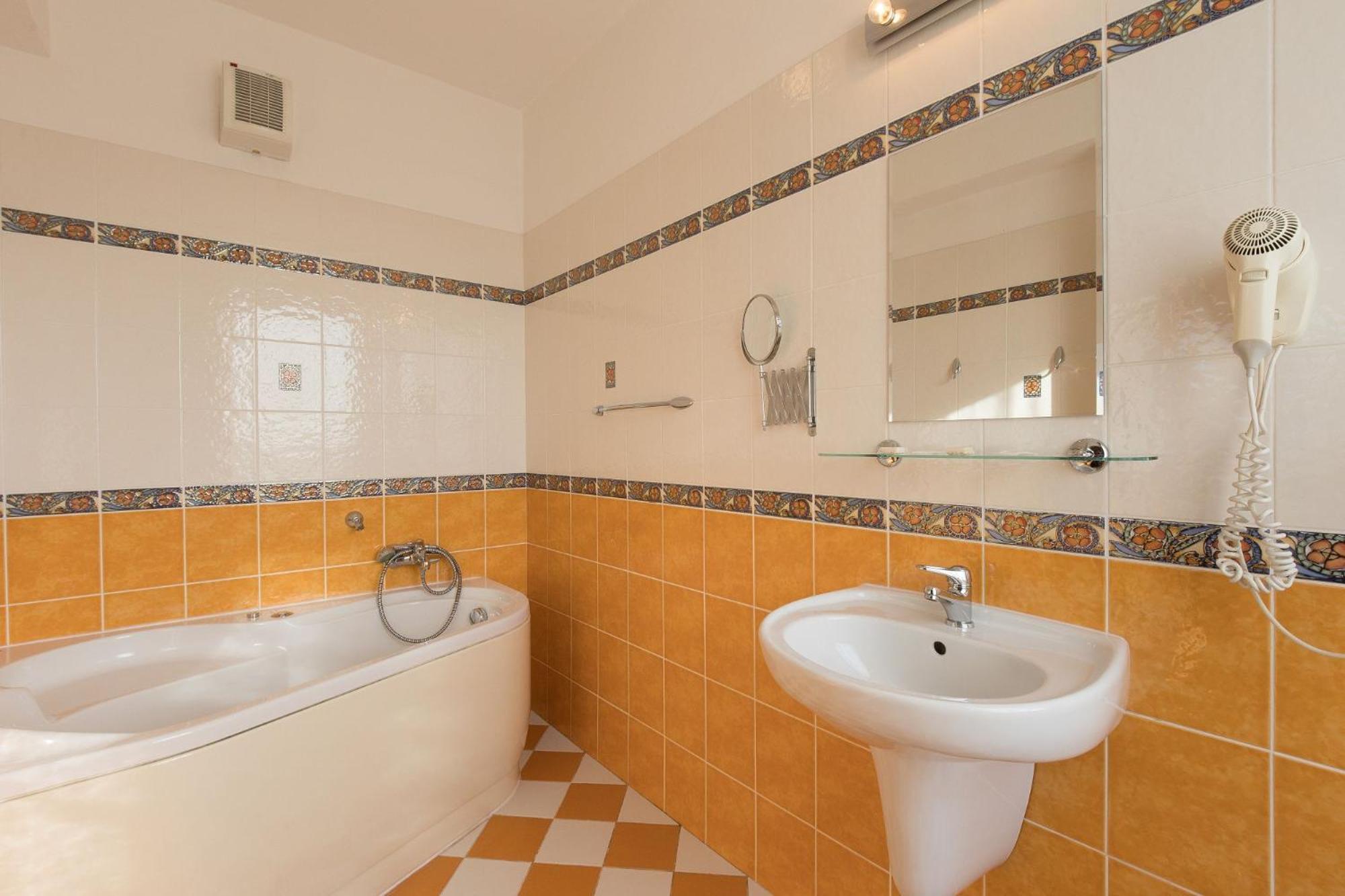 Hotel Belvedere Pribram Ngoại thất bức ảnh